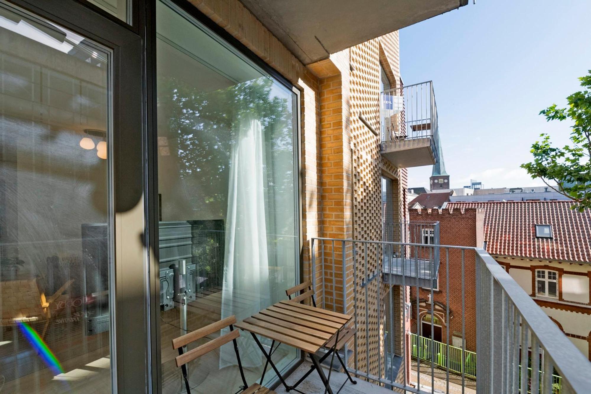Inner City Grand Suite Aarhus Exterior foto